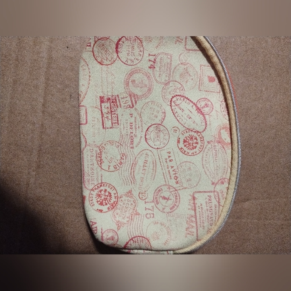 IPSY makeup bag